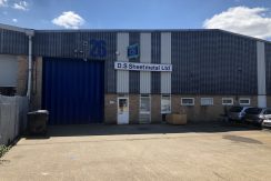 MID-TERRACE INDUSTRIAL UNIT TO LET POOLE MID-TERRACE INDUSTRIAL UNIT TO LET POOLE